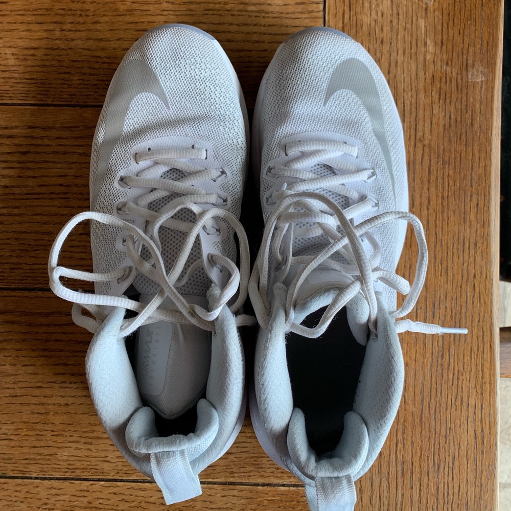 Nike Women’s AirMax Basketball Shoes